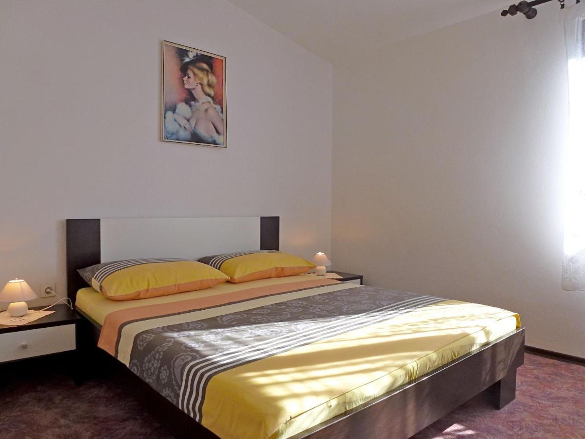 Apartment Milica Нивице Екстериор снимка