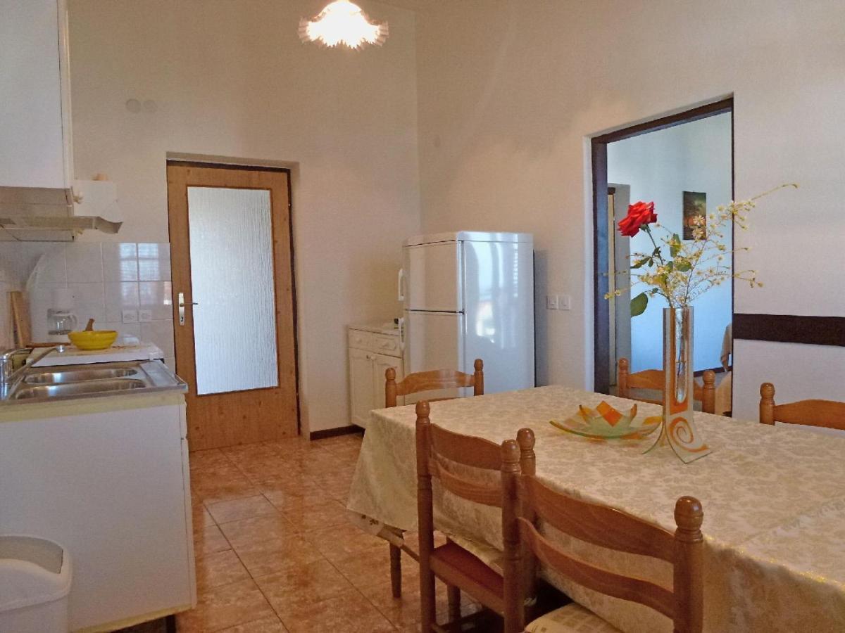 Apartment Milica Нивице Екстериор снимка